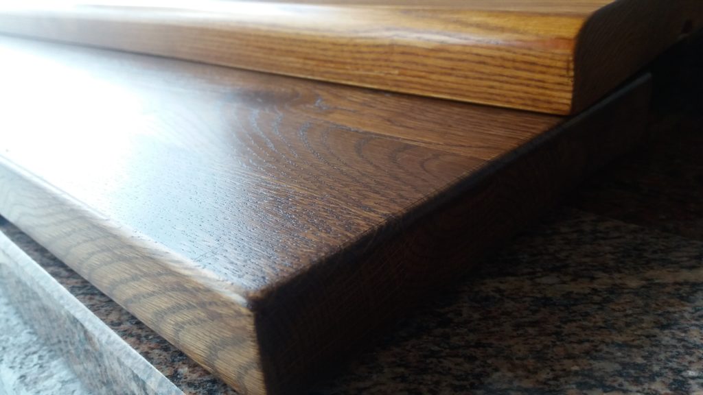 parapety drewniane krawędzie i rogi proste